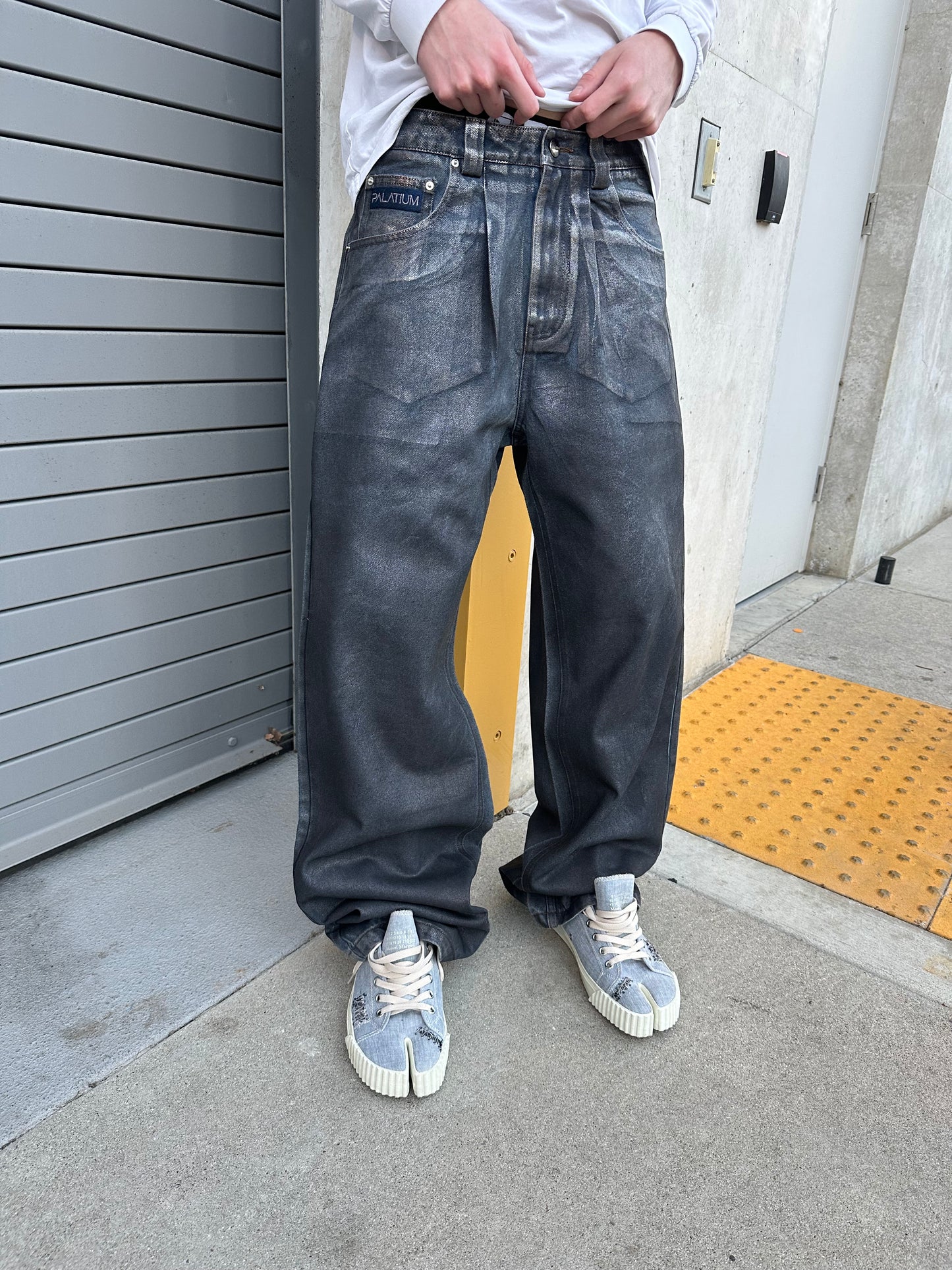 FOIL JEANS