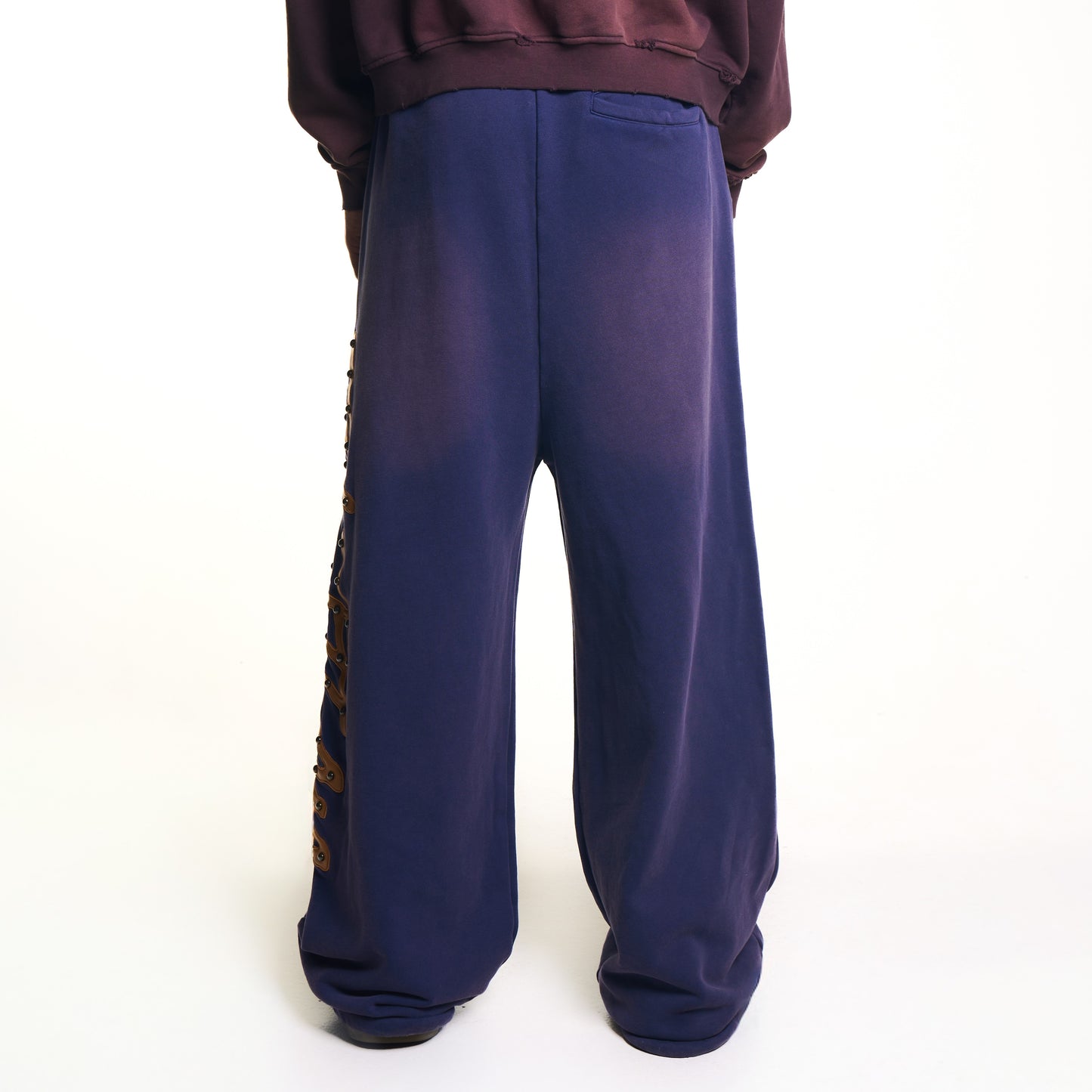 LOUNGE SWEATS [MIDNIGHT PLUM]