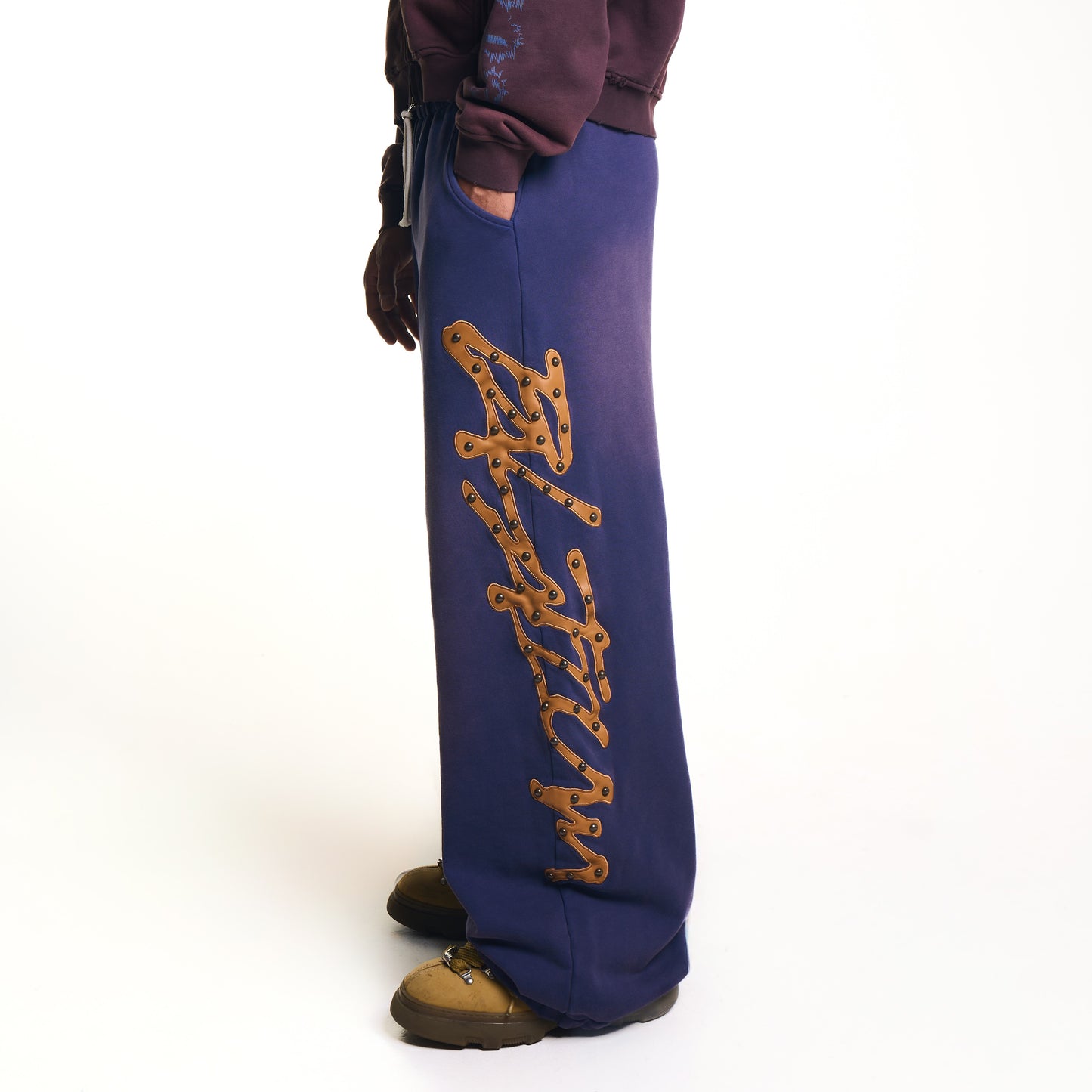 LOUNGE SWEATS [MIDNIGHT PLUM]